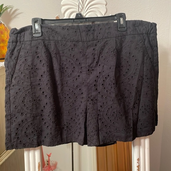 Apt. 9 Pants - ✔️✔️✔️BOGOHO ✔️✔️✔️Black Eyelet Shorts